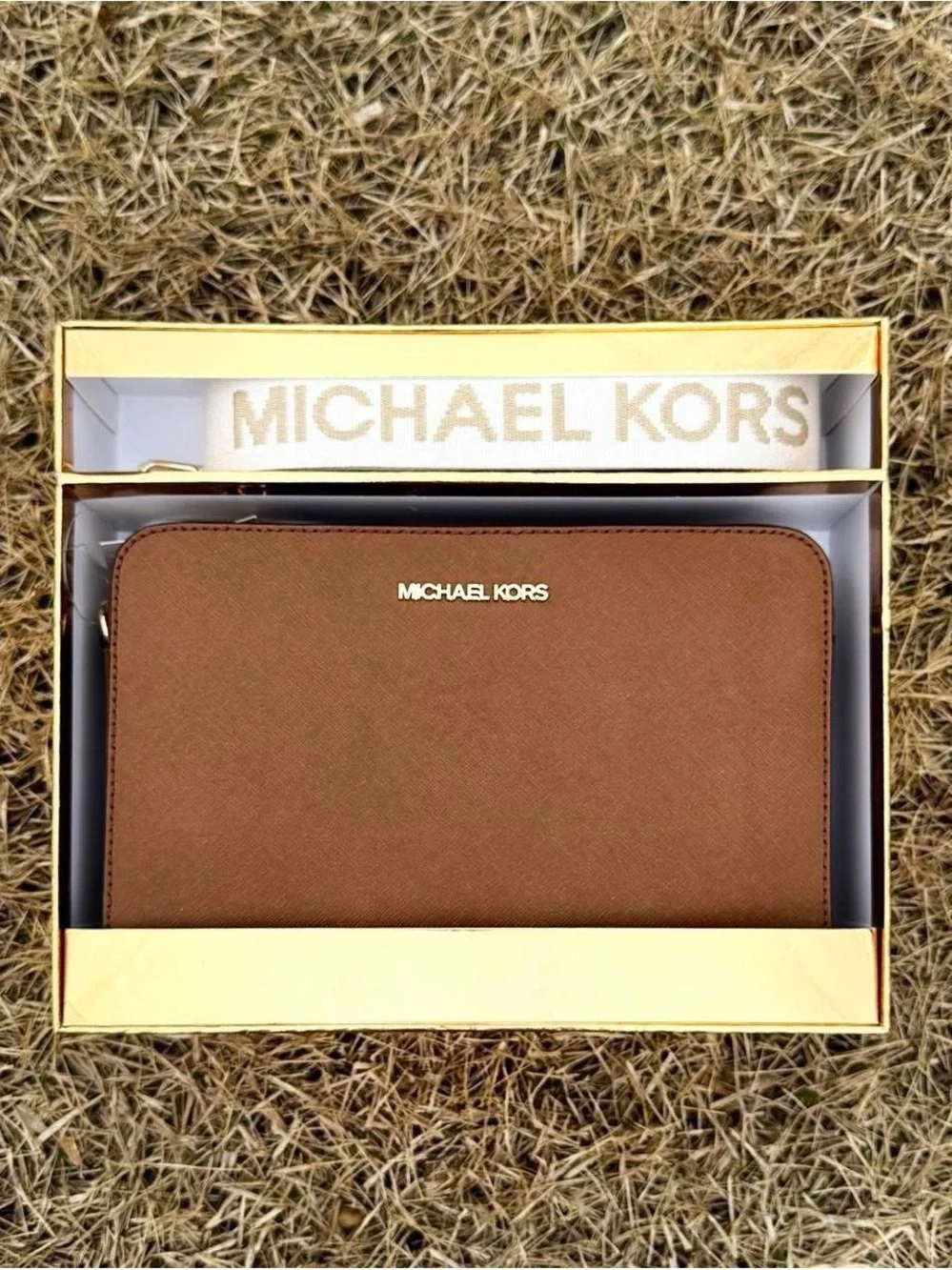 Michael Kors Tan Zip-Around Saffiano Crissbody Jet Set Bag